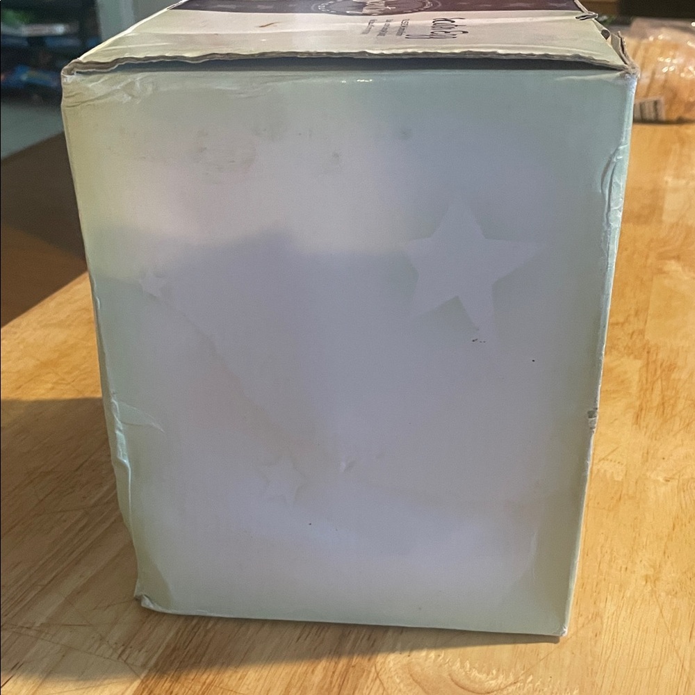 Scentsy Easter Egg Scent Warmer - Blue and Yellow - Picture 6 of 8